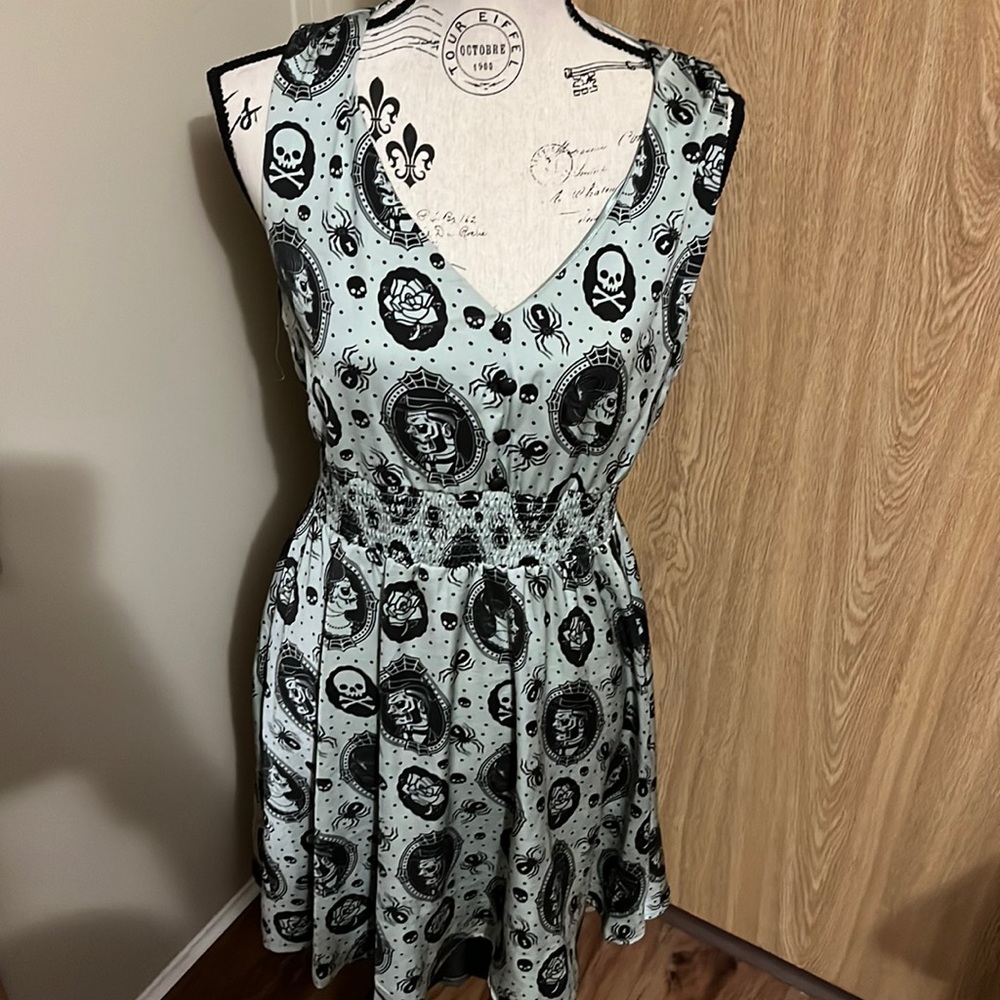Sourpuss Gothic/Pinup Style Spider and Skeleton dress - Picture 1 of 2